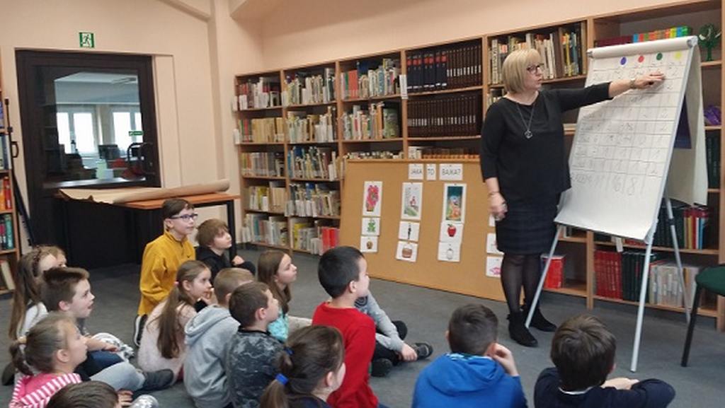 Turniej wiedzy o bajkach w Bibliotece Pedagogicznej