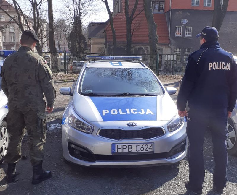 Udzielili pomocy mężczyźnie choremu na serce