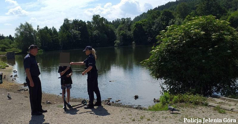 Jeleniogórska policja sprawdza dzikie kąpieliska 