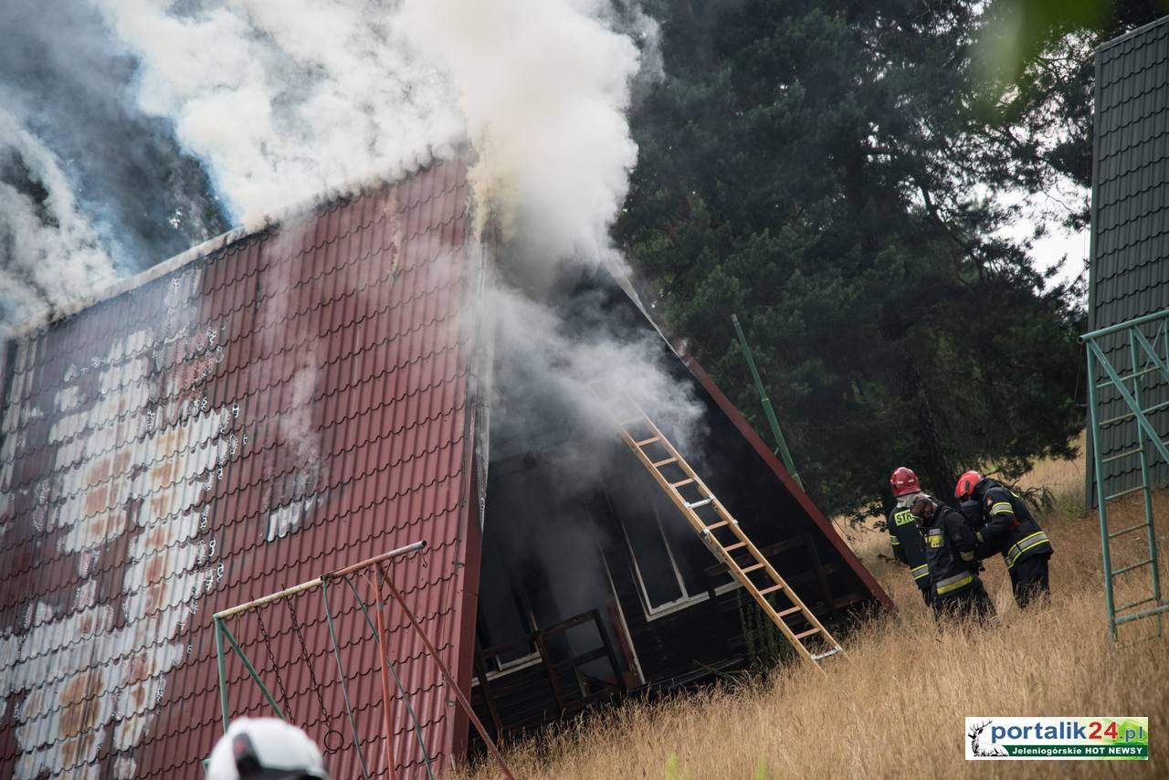 Spłonął domek letniskowy