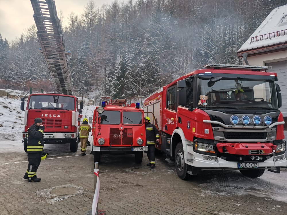 Jubileusz 75-lecia OSP w Karpaczu - przekazanie wozu strażackiego