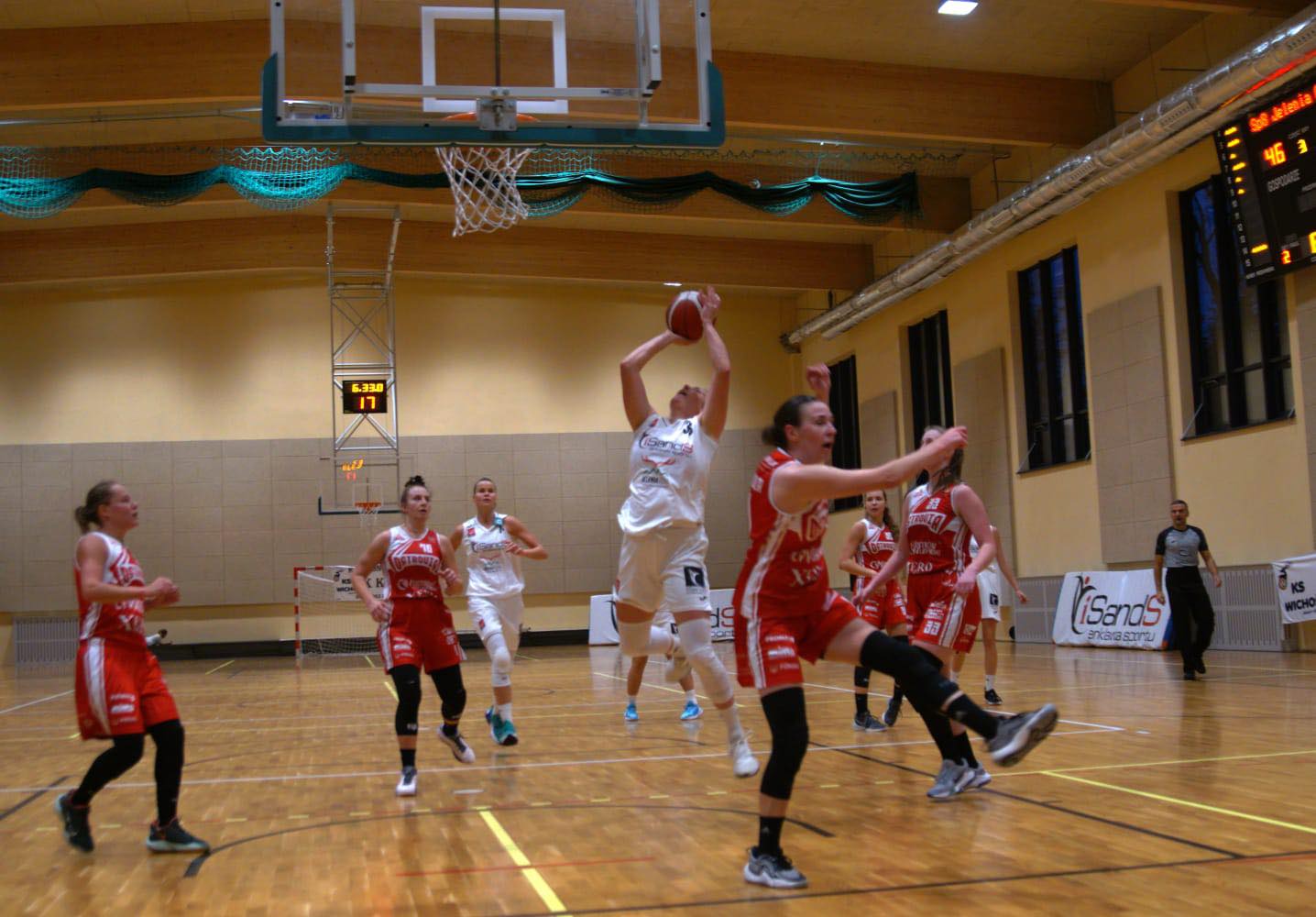 Isands Wichoś z pewnym zwycięstwem nad KS Basket Ostrovia!